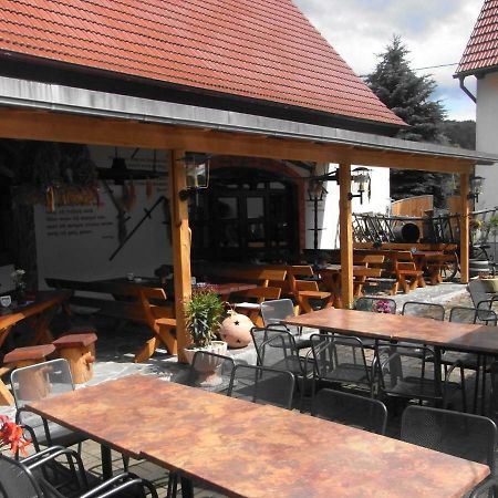 Restaurant & Pension "Bauernhof Zum Silberbergwerk" Limbach-Oberfrohna Ngoại thất bức ảnh